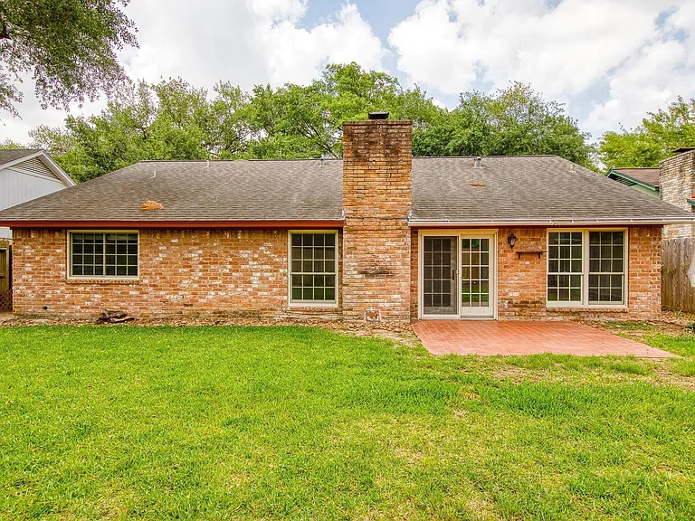 22411 Elsinore Dr — Photo 25