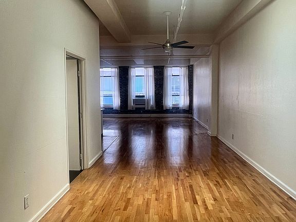 5th image of 637 C St #204