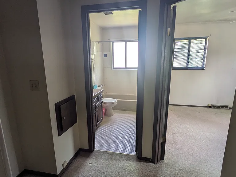 4830 W Edgerton Ave — Photo 15