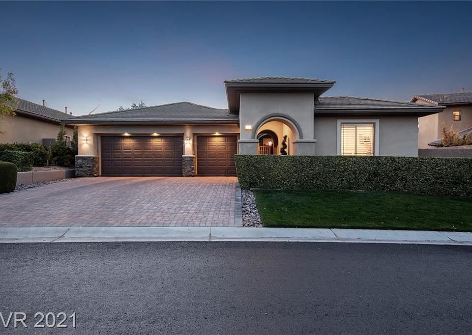 1st image of 19 Stonemark Dr