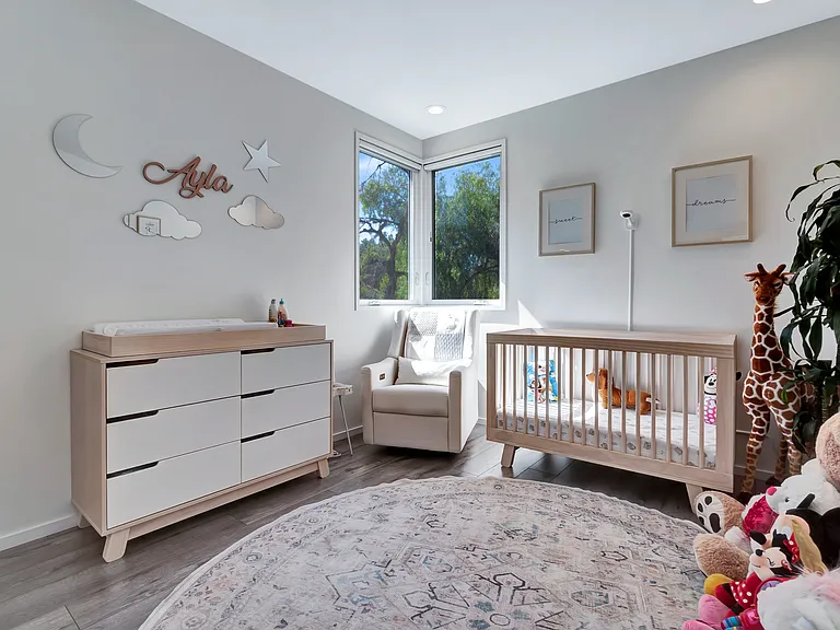 4974 Canoga Ave — Photo 33
