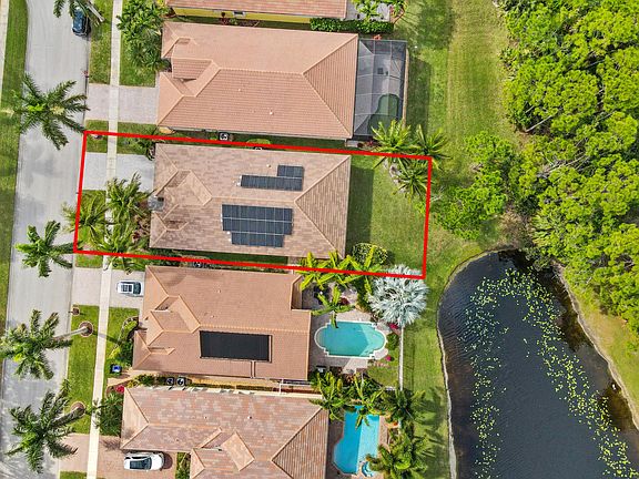 3rd image of 6595 SE Twin Oaks Circle