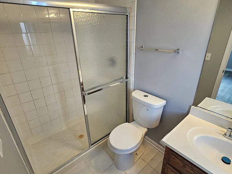 7325 Oakwood Ave #2D — Photo 11