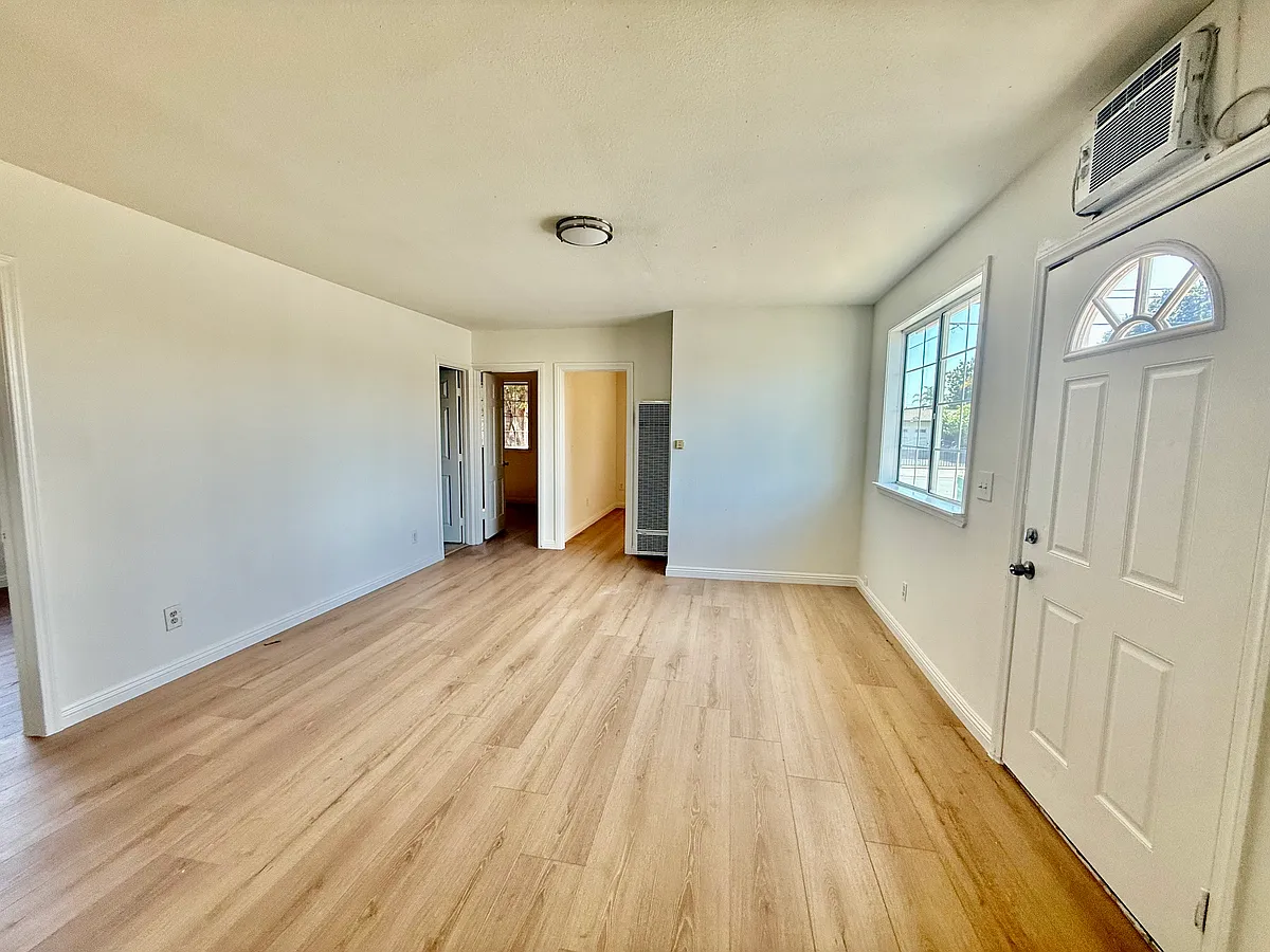 Building Photo - 4627 Bresee Ave