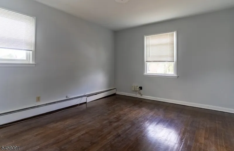 2 bed, 1.0 bath, $2,300 — Photo 4