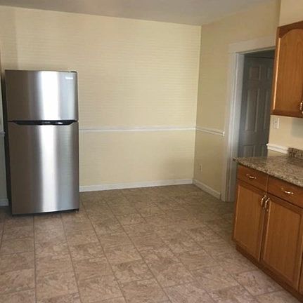 4th image of 17 Plymouth St #1