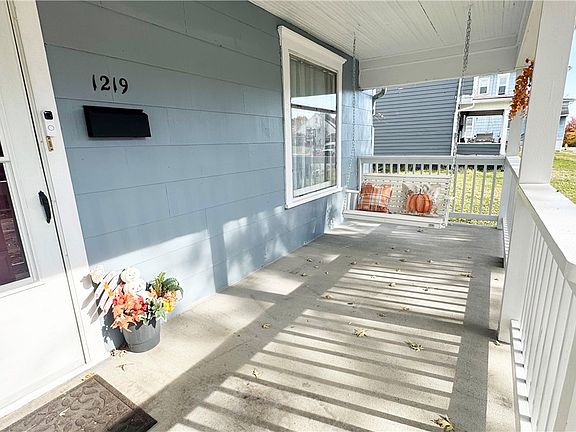 3rd image of 1219 Oregon Ave