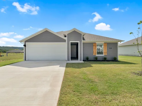 950 Rently St, Prairie Grove, AR 72753
