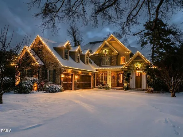 2908 Claremont Rd, Raleigh, NC 27608