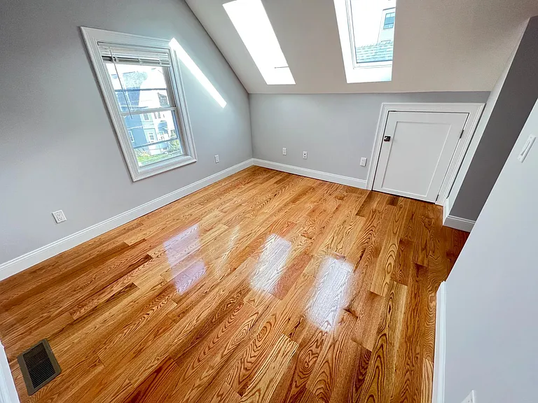 81 Medford St #2 — Photo 7
