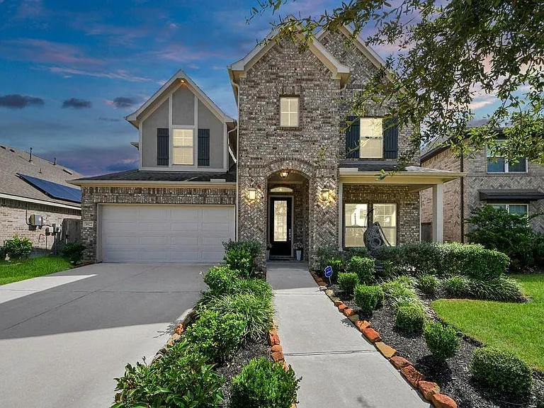 8922 Golden Mist Dr — Photo 1