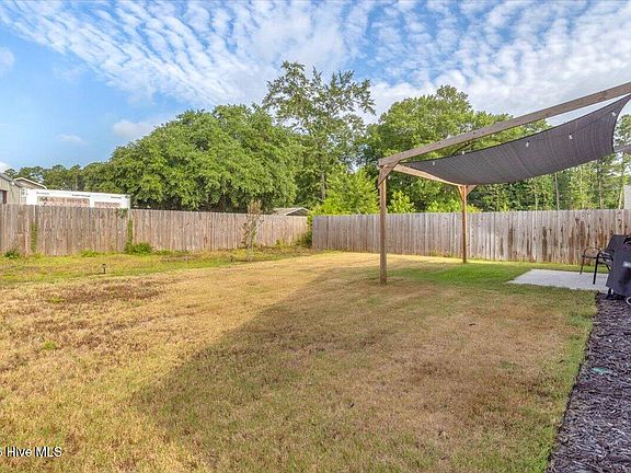 3rd image of 3079 Day Dream Lane NE