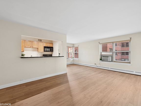 4th image of 4920 N Marine Dr APT 308