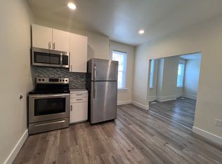 544 E 9th Ave #3, Homestead, PA 15120