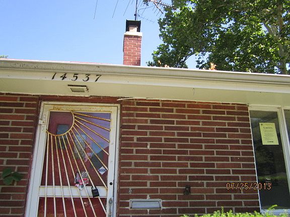 3rd image of 14537 S Wallace Ave