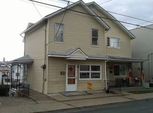97 Pine St, Pittston, PA 18641