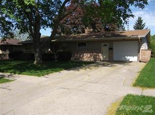 1737 W Luther Rd, Janesville, WI 53545