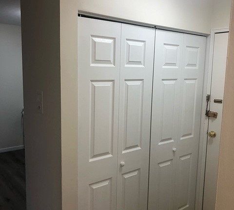 4th image of 389 Courtland Ave #2