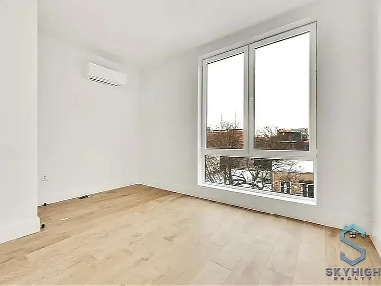 1696 Pacific St #PENTHOUSE — Photo 9