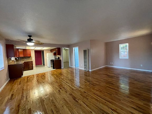 3rd image of 25749 Donald Ave
