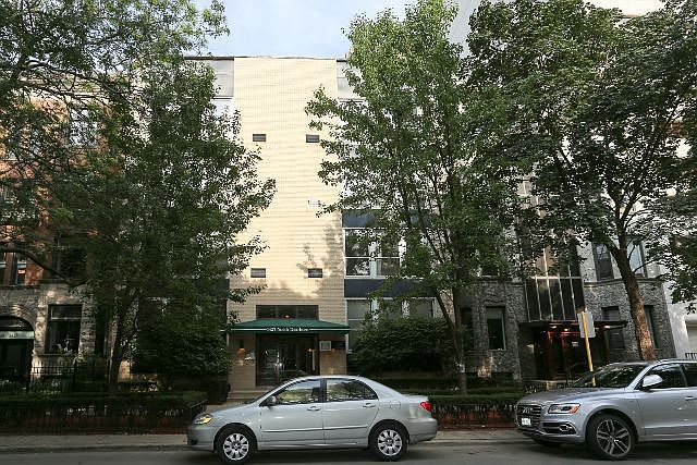 1st image of 1425 N Dearborn St APT 4D
