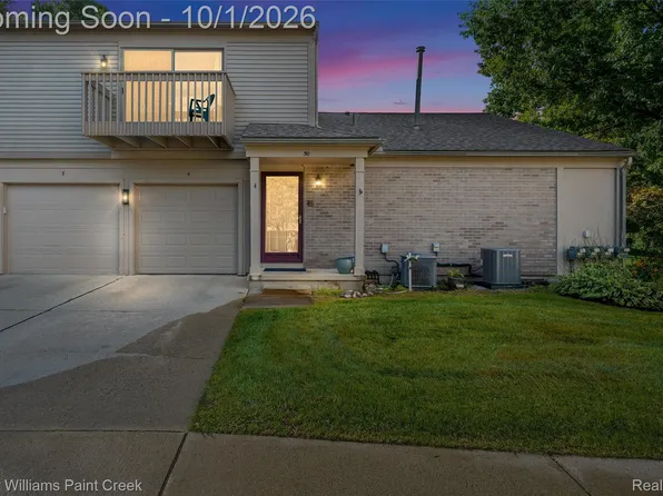 50 Pine Tree Ridge Dr Unit 4, Waterford, MI 48327