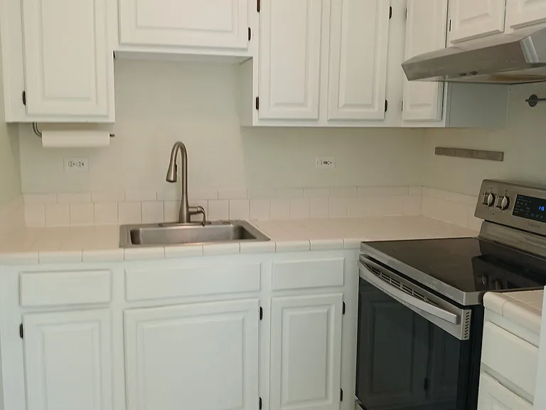 525 Cole St — Photo 10
