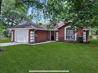 910 Vista Del Lago Dr, Huffman, TX 77336