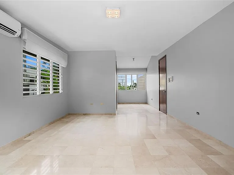 606 Calle 1 — Photo 24
