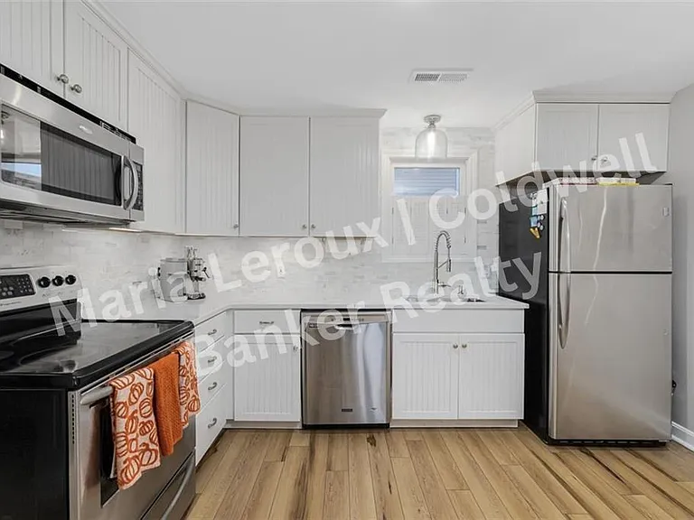 208 Marlborough St #4 — Photo 6