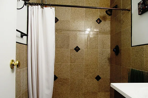 Rented by Corcoran | media 14