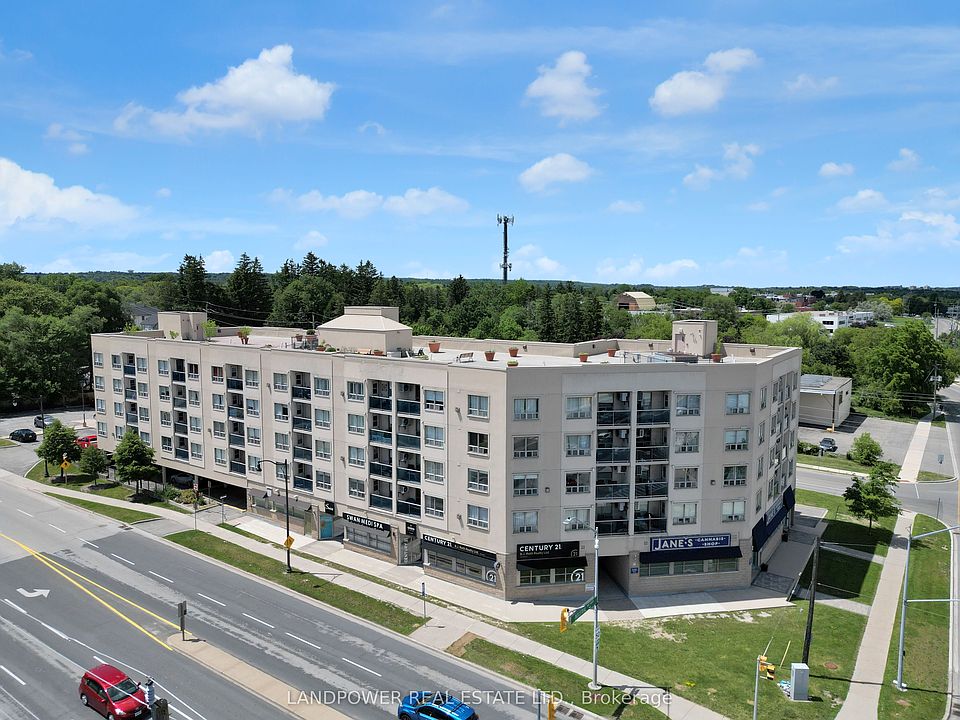 1st image of 160 Wellington St E #301