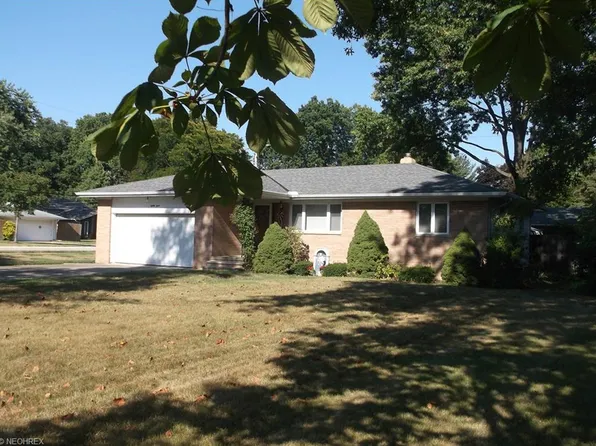 9083 Priem Rd, Strongsville, OH 44136