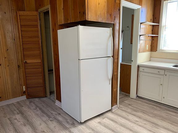 3rd image of 63 Cleveland Ave #2