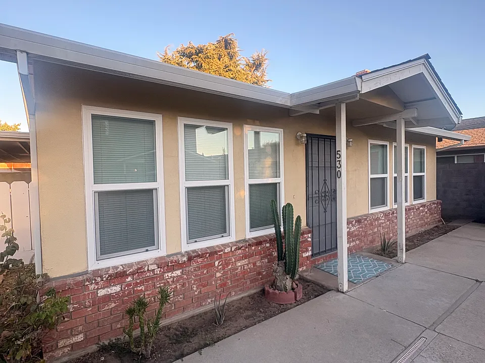 530 E Hawkeye Ave #530
