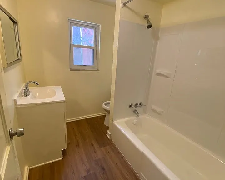7611 Baxter St — Photo 16