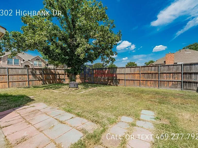2302 Highbank Dr — Photo 36