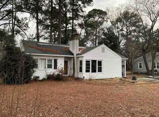 807 Cameron Dr, Kinston, NC 28501