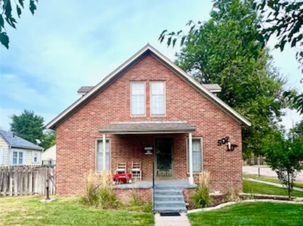 502 N 10th St, Garden City, KS 67846