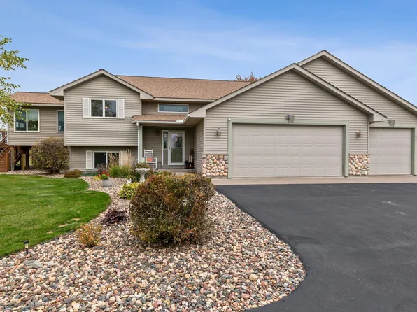 1498 92nd St, New Richmond, WI 54017