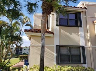 567 Racquet Club Rd APT 18, Weston, FL 33326