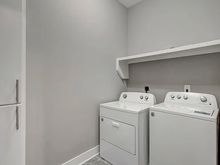 106B Lafayette Ct — Photo 15