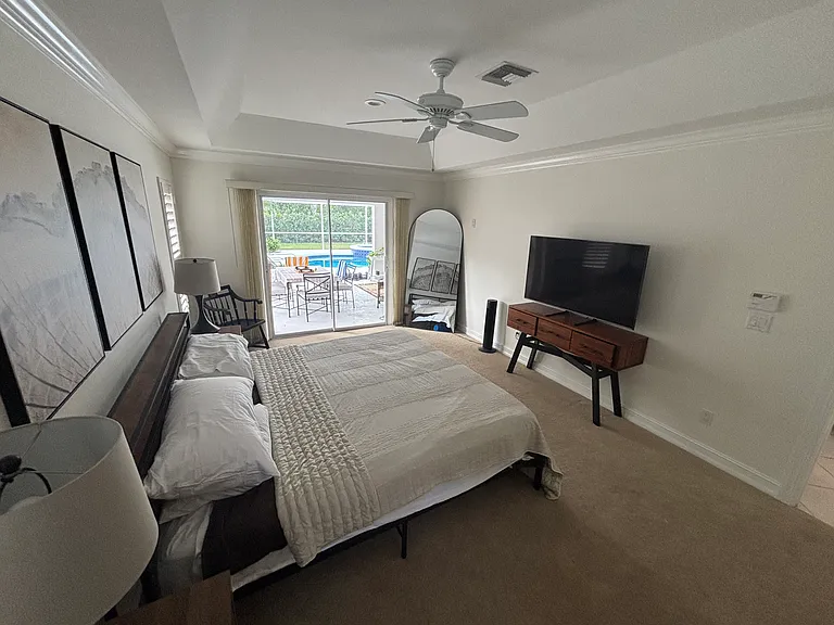 1166 Royal Palm Dr — Photo 3