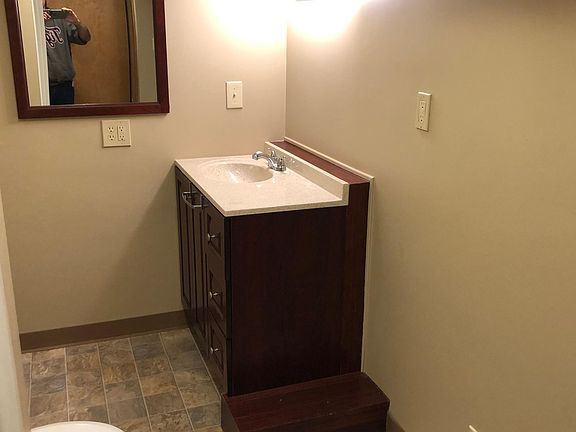 2nd image of 612 Linwood Dr