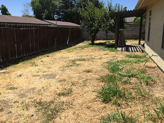 4th image of 7516 Lorraine Ave