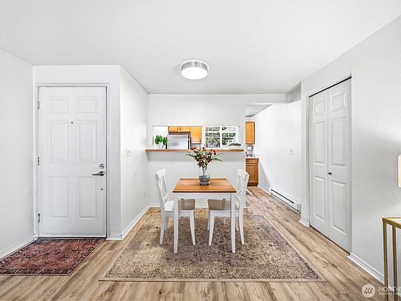 5th image of 1144 N 198th Street #E304