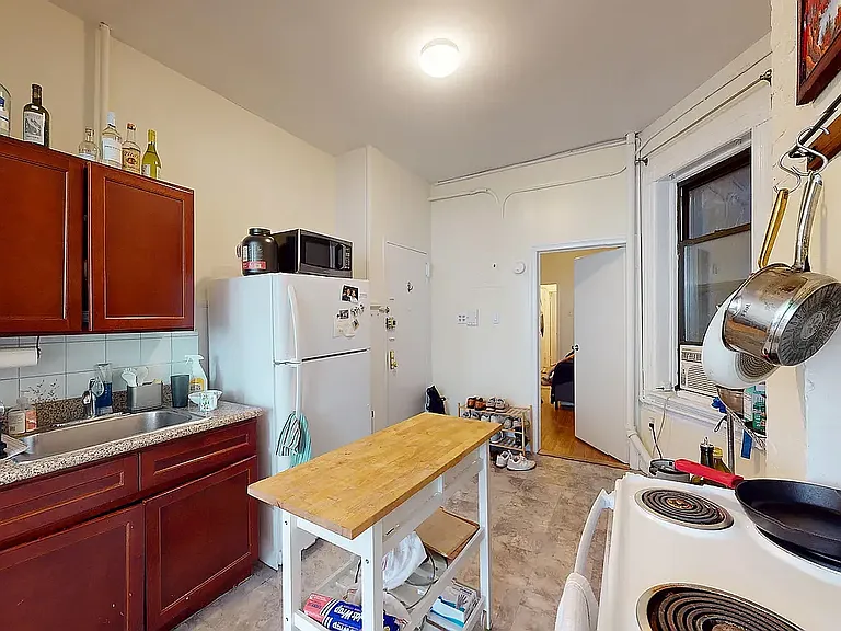 365 3rd Ave #2B — Photo 4