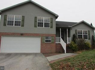 1075 Wolf Rd, East Berlin, PA 17316