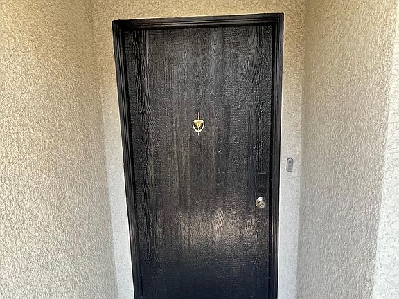 3rd image of 818 S Marengo Ave APT 301