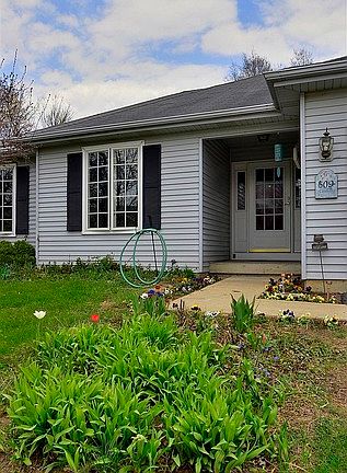 2nd image of 509 Cambridge Ave